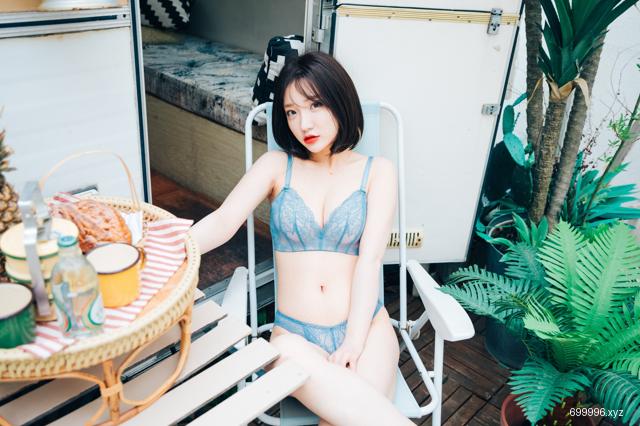 Ye-Eun - Summer Caravan